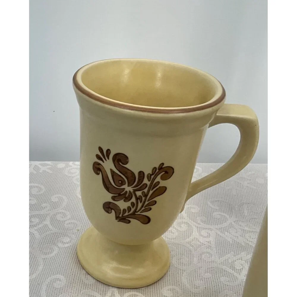 Pfaltzgraff Set Of‎ 3 Vintage Ceramic Pedestal Mugs